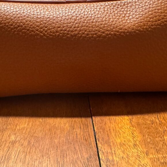 Dooney and Bourke Pebble Grain Charleston Shopper excellent condition - Picture 4 of 6